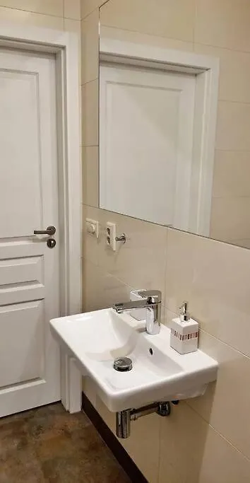 Pine - Prague Apartment